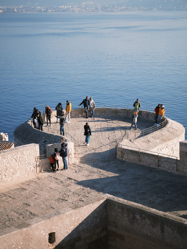 Marseille Day Trip Itinerary – Exploring Île d’If & Beyond