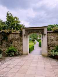 🌿 Worcester College, Oxford: A Hidden Garden Oasis 🌿