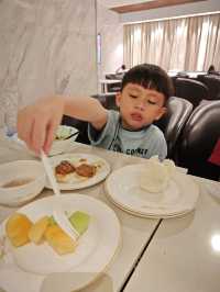 China Eastern Lounge 