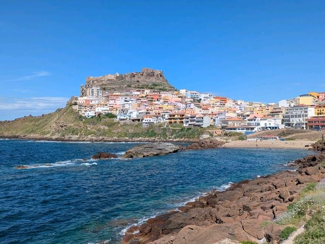 Walking to Castelsardo while avoiding the main road.