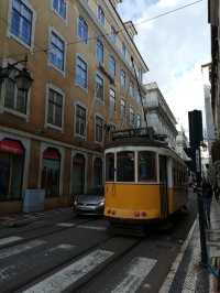 Lisbon’s Most Fun Stops You Can’t Miss 🇵🇹🚋