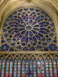 ⛪️ Notre-Dame de Paris: The Soul of Gothic Splendor on the Seine 🕯🇫🇷