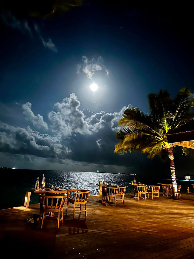 Hurawalhi Island Resort (Adults Only 15+)(Ex. Hurawalhi Resort Maldives)