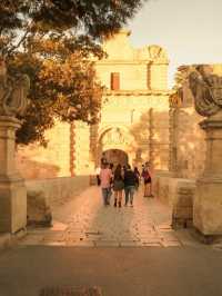 Gateway to History – Mdina Gate, Malta 🚪🏰