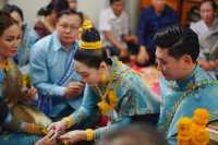 Laos Travel Guide: Encountering a Traditional Lao Wedding