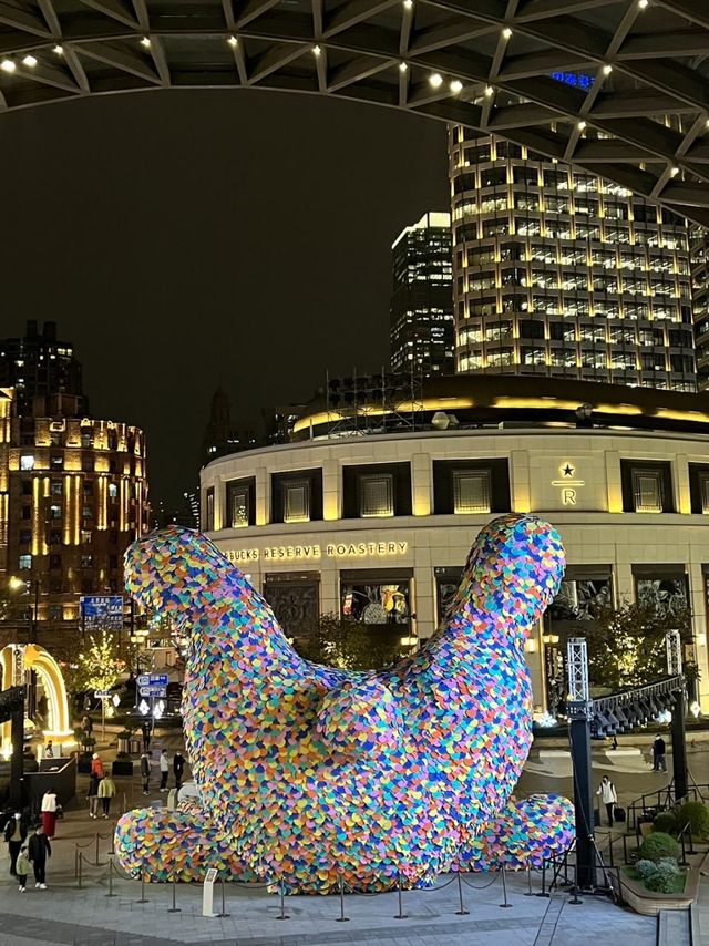 上海南京西路:聖誕節的絕佳打卡地,讓你感受濃郁的節日氛圍 上海南京西路:聖誕節的絕佳打卡地,讓你感受濃郁的節日氛圍