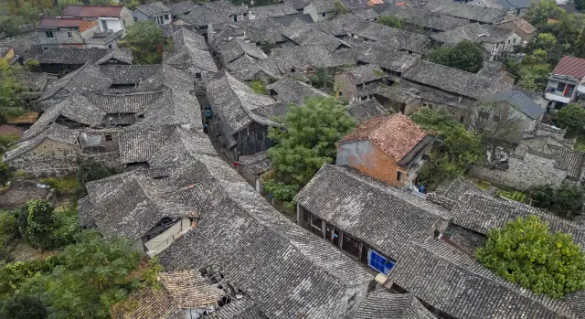 I found another low-key ancient town in Zhejiang