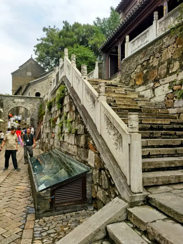 The hidden depths are relatively profound, a thousand years in a glance at Xijin Ferry