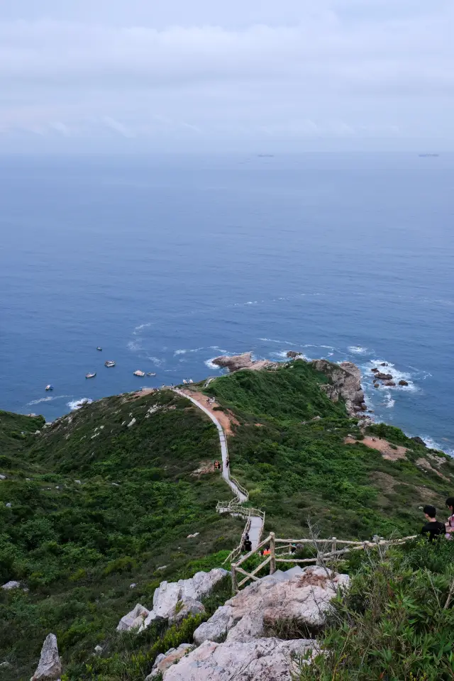 Dapeng Peninsula in Shenzhen | Sunrise at the Astronomical Observatory and the Jellyfish Sea at Yangmeikeng