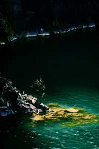 綠翡翠湖!! 竟是廢礦山天然形成