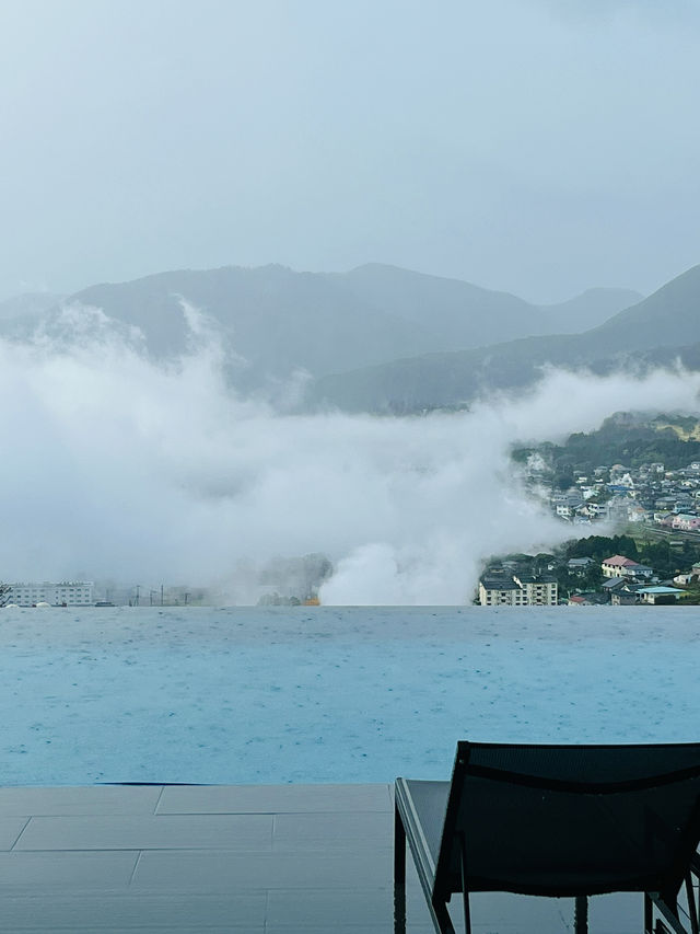 雲霧繚繞的別府