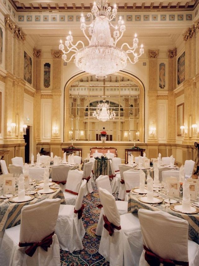 🌟 Helsinki's Dreamy Winter Wonderland & Luxe Stays 🏨✨