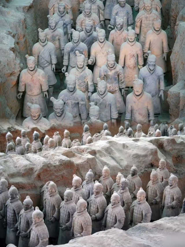 前往西安必看的世界八大奇蹟之一兵馬俑