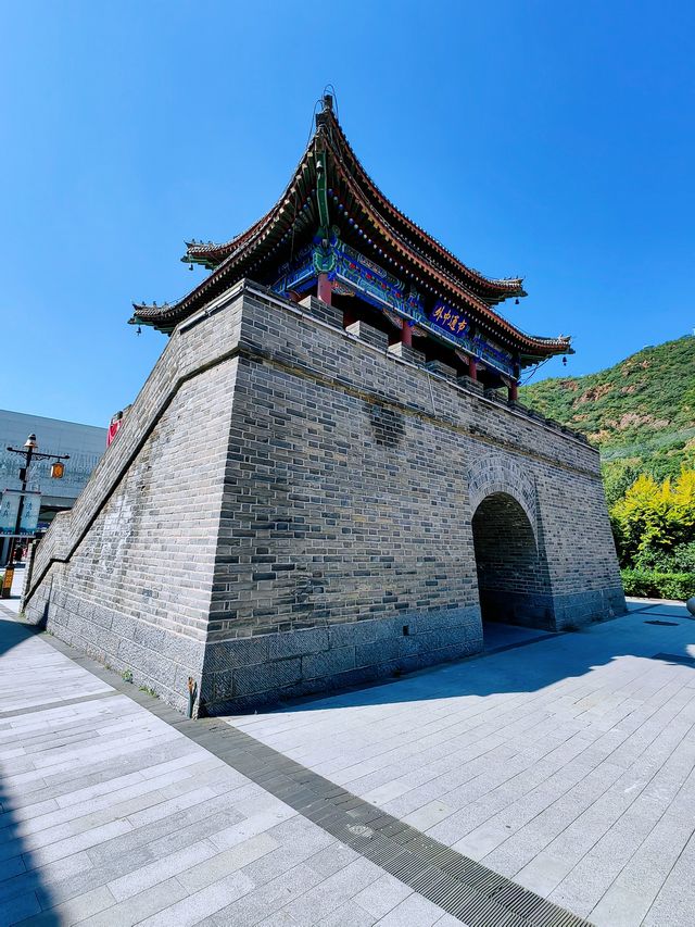 大境門。