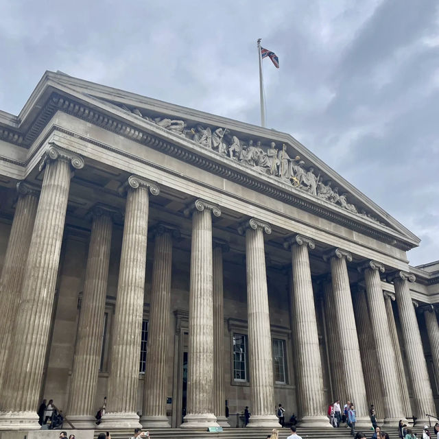 The British Museum ( UK England) place of beauty and history 