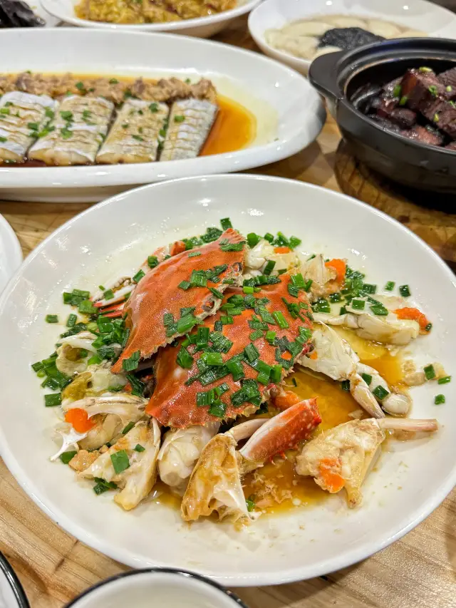 地元の寧波の人に案内してもらって、本当に美味しかったです！