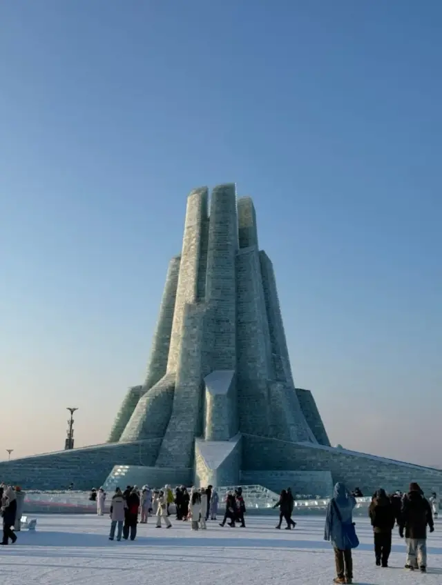 Ice and Snow World: Meet the Frozen Kingdom