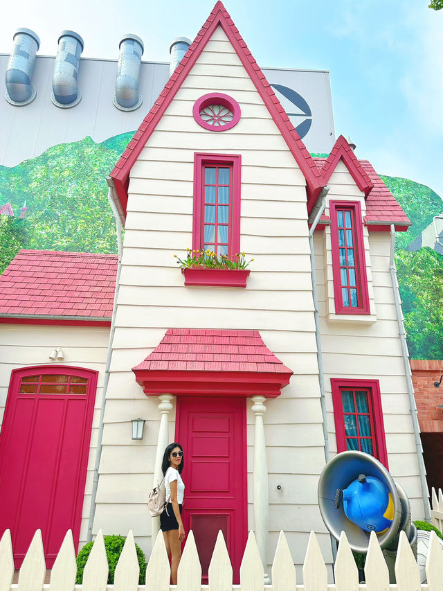 Minion Land: The only place where being silly is mandatory 🤪