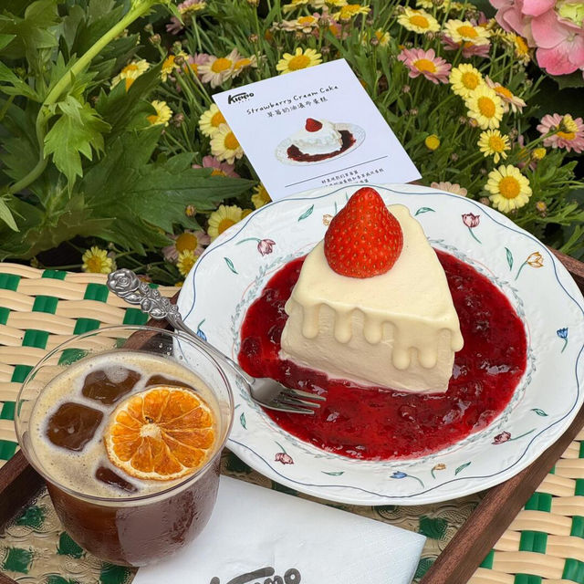 🌸深圳新發現！藏在街角的浪漫花漾咖啡屋🌸