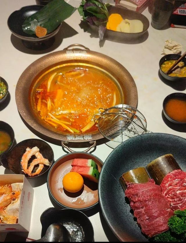 成都環球中心：一站式微度假天堂，解鎖城市新玩法 在成都這座以“慢生活”聞名的城市，藏着一處顛覆想像的