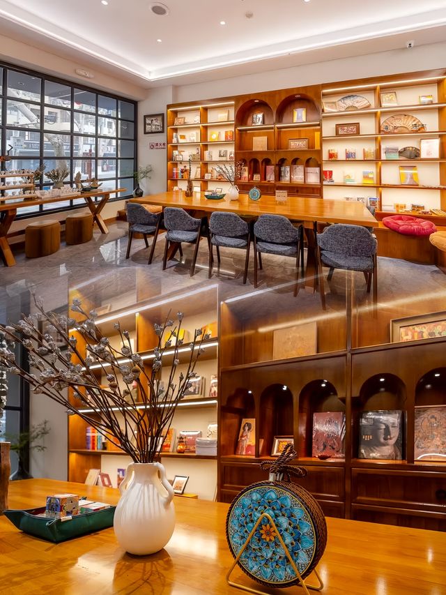 窮遊黨激動到喊 人均200住敦煌雲景酒店 窮遊黨激動到喊 人均200住敦煌雲景酒店