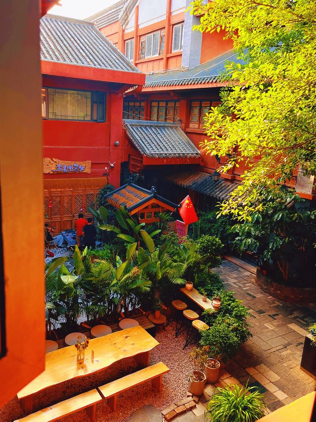 夢景喜月酒店，都市裡的世外桃源
