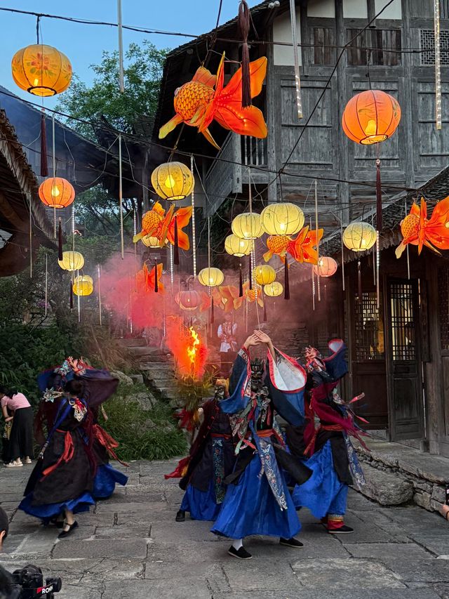 果然係《國家地理》推薦嘅寨子，夜景真係絕美