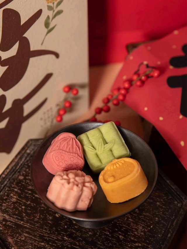 Wuyi-style pastries, which are sweet, soft,