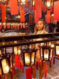 Amazing Hong Kong | Man Mo Temple
