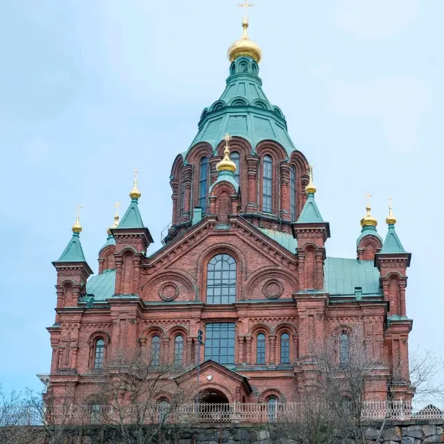 ⛪ Uspenski Cathedral – A Touch of the East in Helsinki