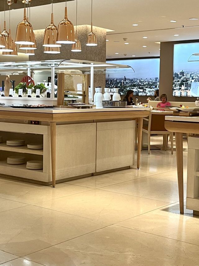 馬德里歐洲精選NH，舒適與現代的完美結合   酒店：馬德里歐洲精選NH酒店  地址：Padre 