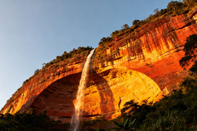 三天扎進赤水：丹霞撞瀑布，美食裹著煙火氣