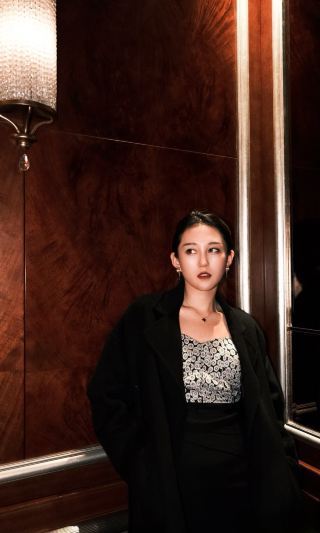 В этом году чувство достоинства подарил замок Далянь Ифан