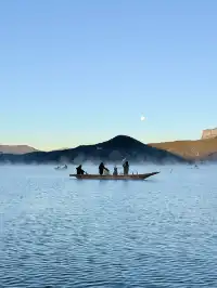 2025.11.22！！！瀘沽湖的晨霧美瘋了！！！！！！！！