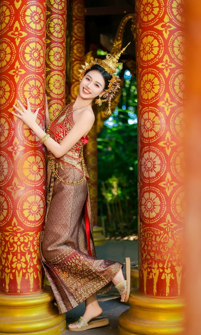 當一天傣族公主 在西雙版納被誇了一路 當一天傣族公主 在西雙版納被誇了一路