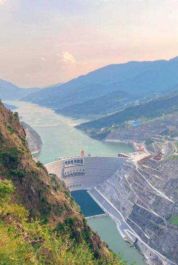 世界第2位の水力発電所「白鶴灘」の衝撃的な探検！水力発電界の