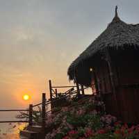 รีสอร์ต เกาะสีชัง จ.ชลบุรี
