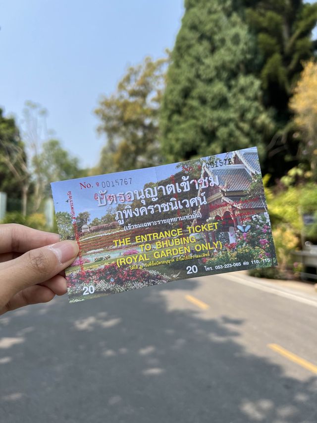 เที่ยวชมพระตำหนักในเชียงใหม่ สวนดอกไม้สวยงาม