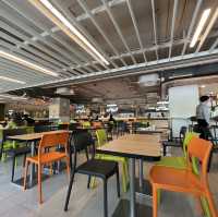 The Pavement Food Hall By หมึกแดง