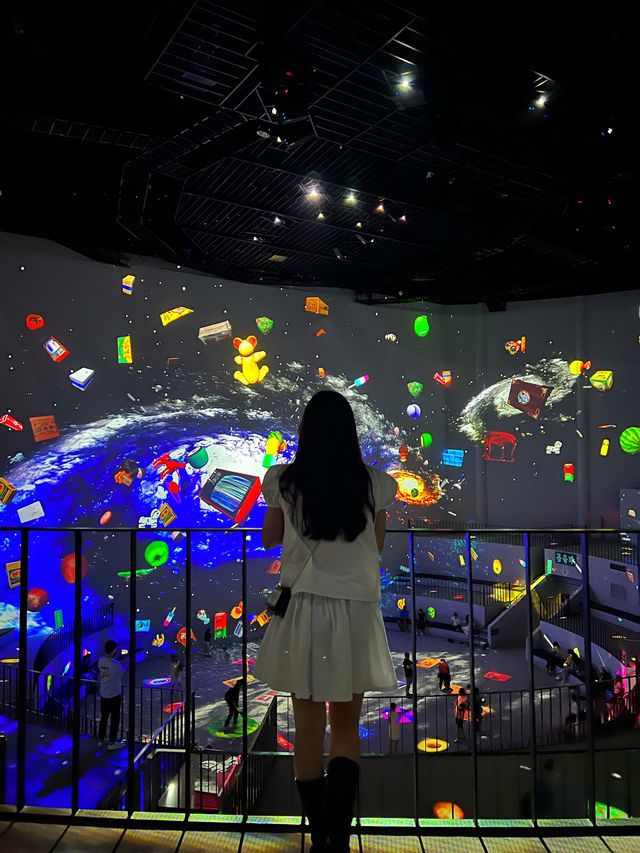 알록달록 화려한 미디어아트가 열리는 노형슈퍼마켙 💙
