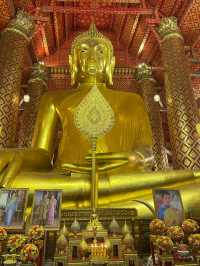 สักการะหลวงพ่อโต พนัญเชิง