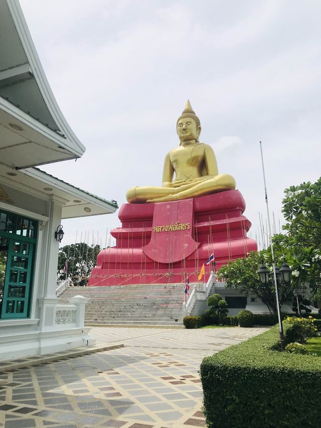 ท้าวเวสสุวรรณ วัดโบสถ์ สามโคก