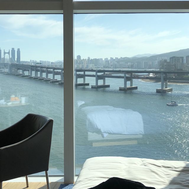 광안대교가 눈 앞에 펼쳐지는, 파크 하얏트 부산