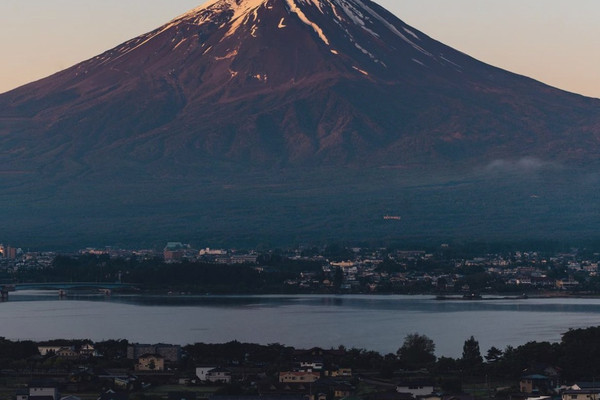 自然が作った日本のランドマーク富士山の美しさ🏔️ | Trip.com 富士吉田