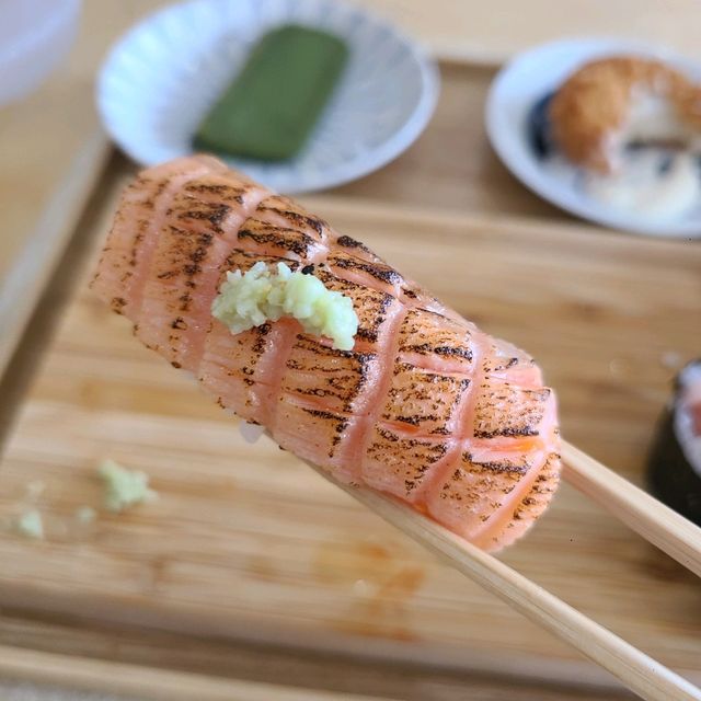제주 연동 맛집)오키니 - 두툼한 사이즈의 초밥이 일품인 곳. 제주시내 가성비 초밥집