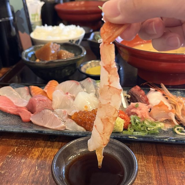 大人気！コスパ最強の豪華海鮮ランチ