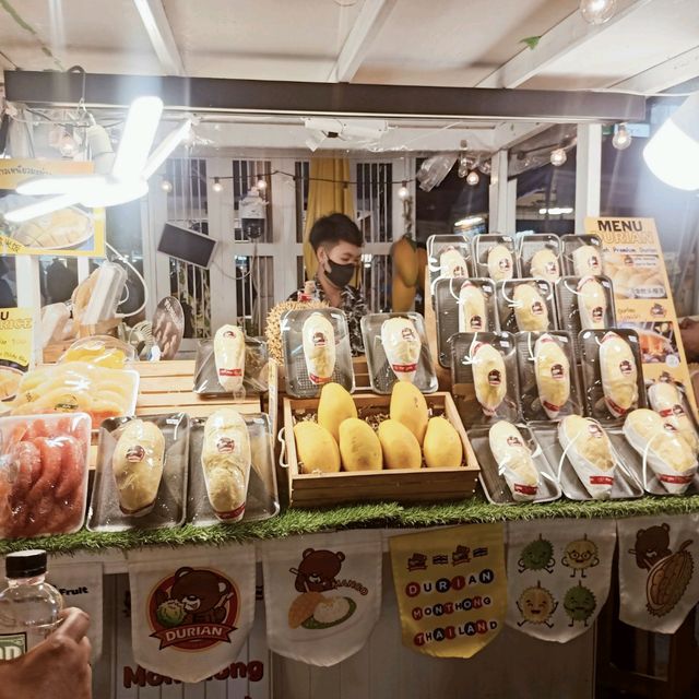 เดินกิน-ช็อปปิ้ง ที่ตลาดจ๊อดแฟร์  พระราม9