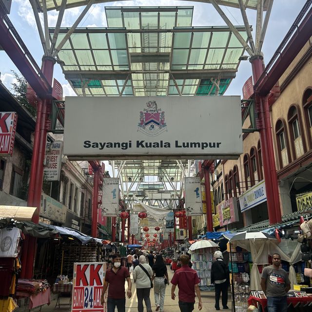 可以不用曬太陽的日間市集