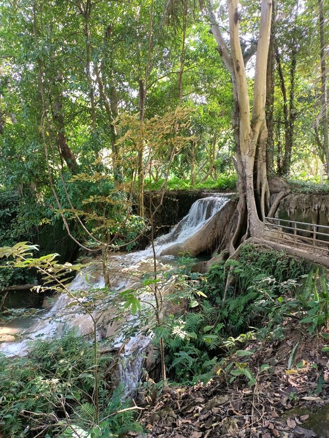 น้ำตกเพียงดิน🏞️