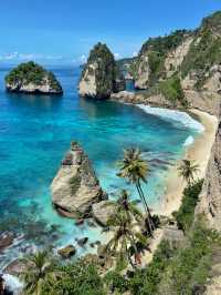 Diamond Beach, a stunning beach with karst!